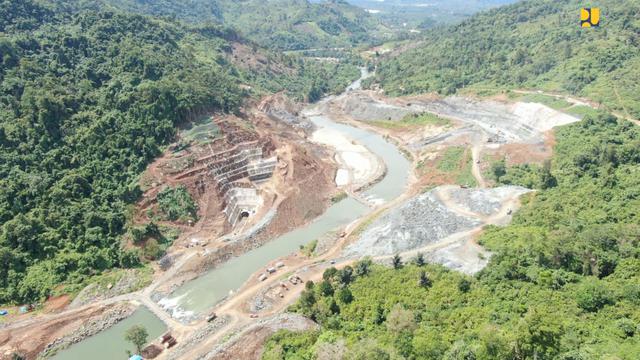 PUPR tengah mengerjakan pembangunan Bendungan Budong-Budong di Kabupaten Mamuju Tengah, Provinsi Sulawesi Barat (Sulbar)