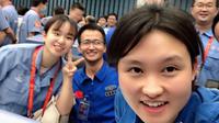 Zhou Chengyu [kanan]. (Twitter/@SpokespersonCHN)