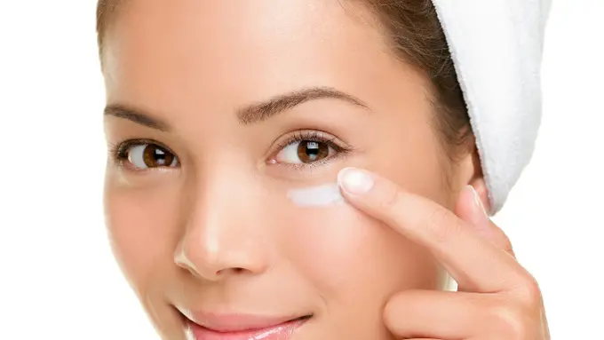 12 Tips Mengatasi Kantung di Bawah Mata