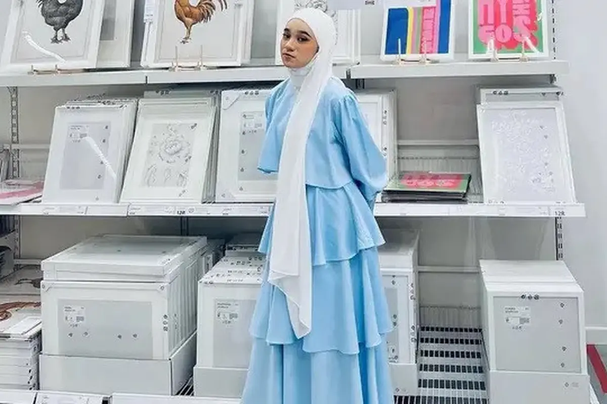 Inspirasi baju lebaran 2025 untuk remaja (credit: instagram/nabilataqiyyah)