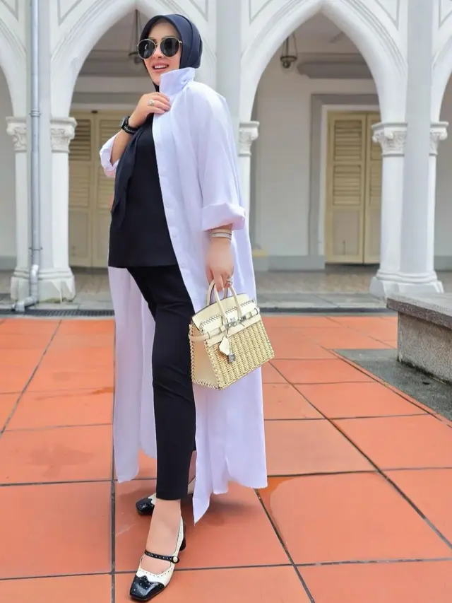 6 Gaya Bumil Syahrini Tak Alami Perubahan Signifikan Usai Naik 18 Kg, Tampil Serba Mahal Pakai Tas Miliaran dan Pantofel Puluhan Juta