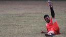 Ismed Sofyan bergabung latihan dengan Persija jelang turnamen Piala Jenderal Sudirman di Lapangan National Youth Training Center, Sawangan, Depok, Jawa Barat, Senin (2/11/2015). (Bola.com/Vitalis Yogi Trisna)
