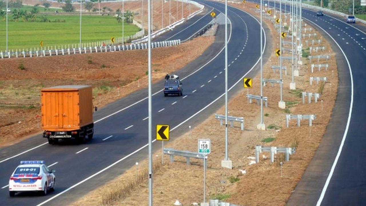 Melihat kelengangan Tol Cipali yang akan digunakan para pemudik