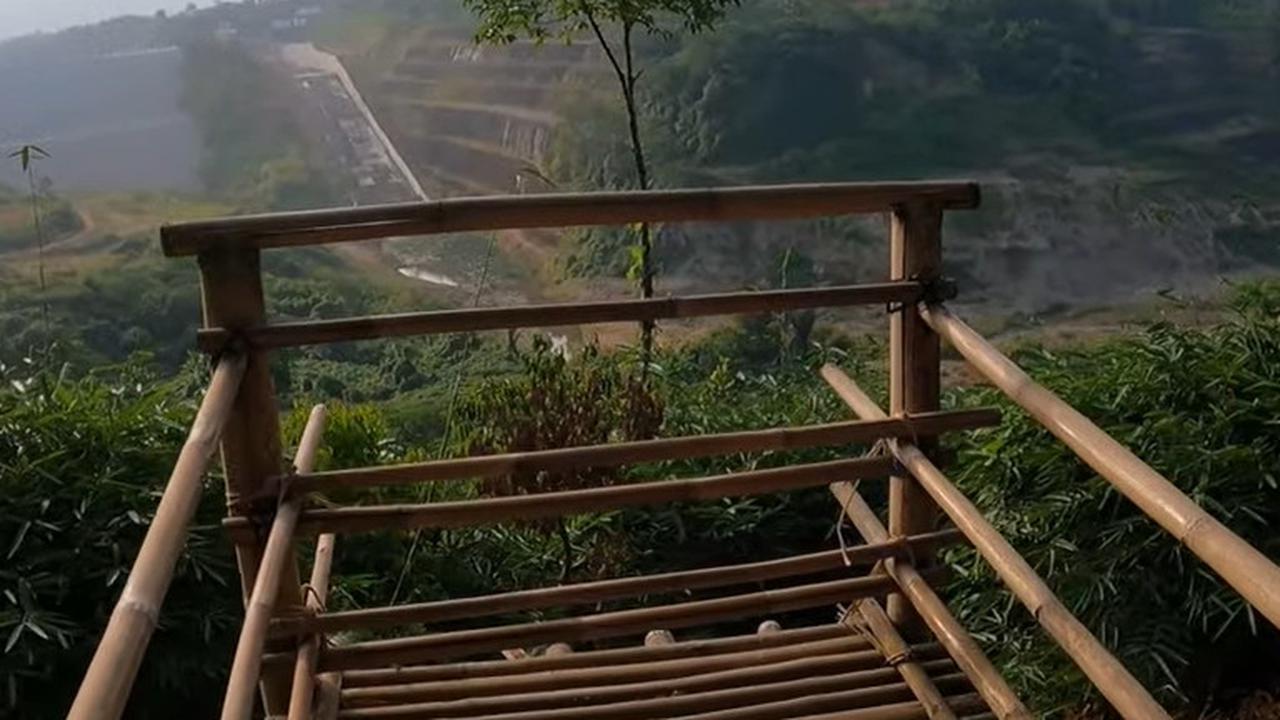 Pemandangan Bendungan Leuwikeris