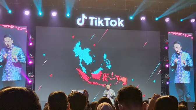 CEO TikTok Shou Zi Chew di ajang TikTok Southeast Asia Impact Forum 2023 di Jakarta. Liputan6.com/Giovani Dio Prasasti