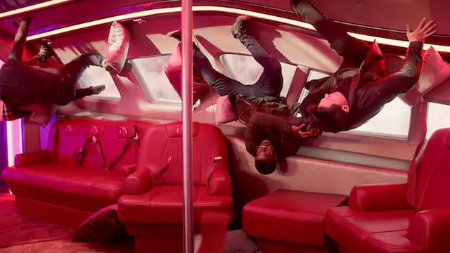 Potongan scene film LIFT. [Foto: Netflix]