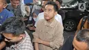 Klarifikasi terkait dugaan pelanggaran kampanye yang dilakukan cawapres nomor urut 2 itu saat pembagian susu di car free day atau CFD Jakarta. (Liputan6.com/Angga Yuniar)