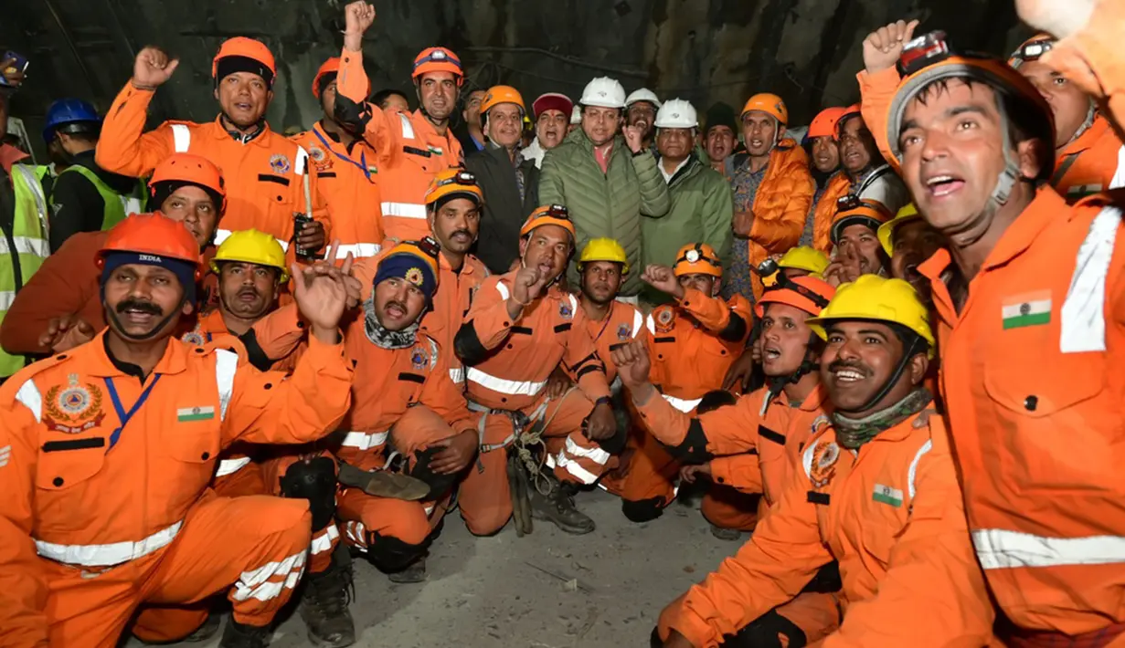 Terowongan Silkyara adalah bagian dari proyek andalan Char Dham senilai USD 1,5 miliar, sepanjang 890 km yang menghubungkan tempat-tempat peziarah utama Hindu melalui jalan dua jalur di Himalaya. (Uttarakhand State Department of Information and Public Relations via AP)