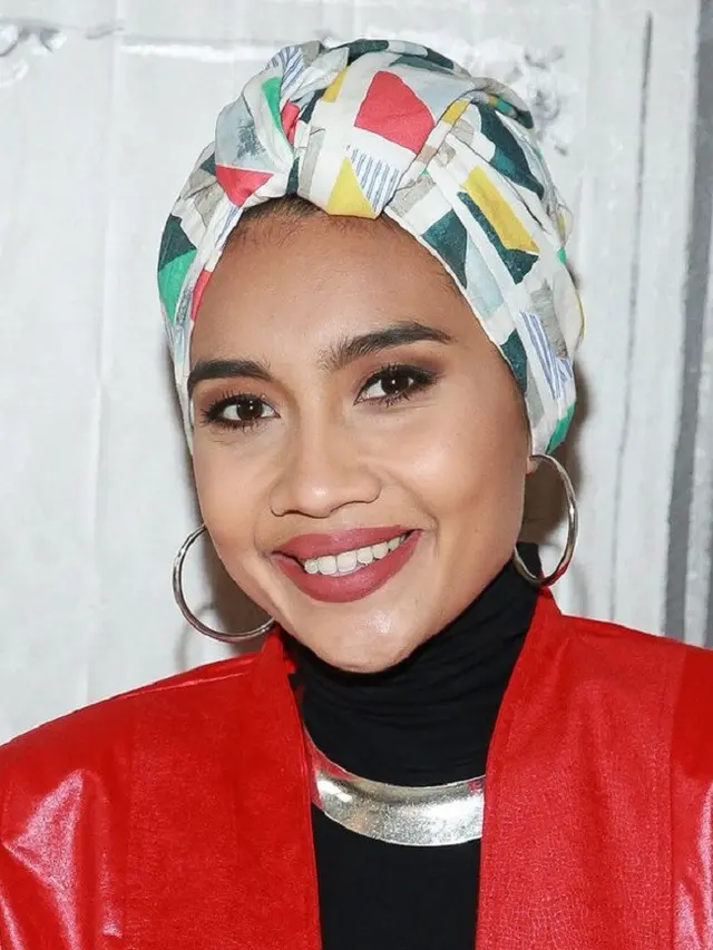 [Bintang] Ini 5 Nude Lips yang Cocok untuk Kulit Wajah Asia Menurut 'It' Model