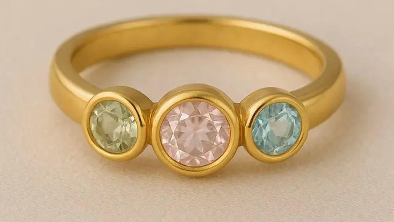 7 Model Cincin Emas untuk Usia 60-an, Klasik dan Timeless