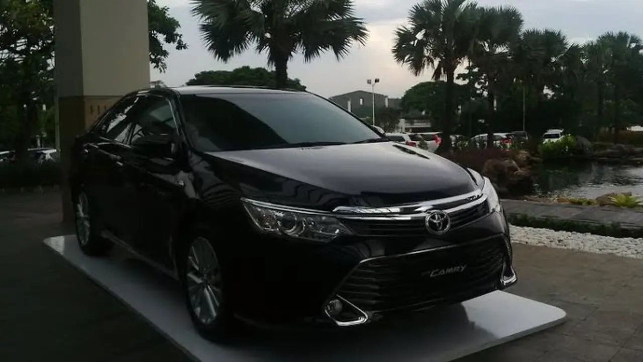 Toyota Ajak Pemilik Camry Lawan Pegolf Profesional di Halim