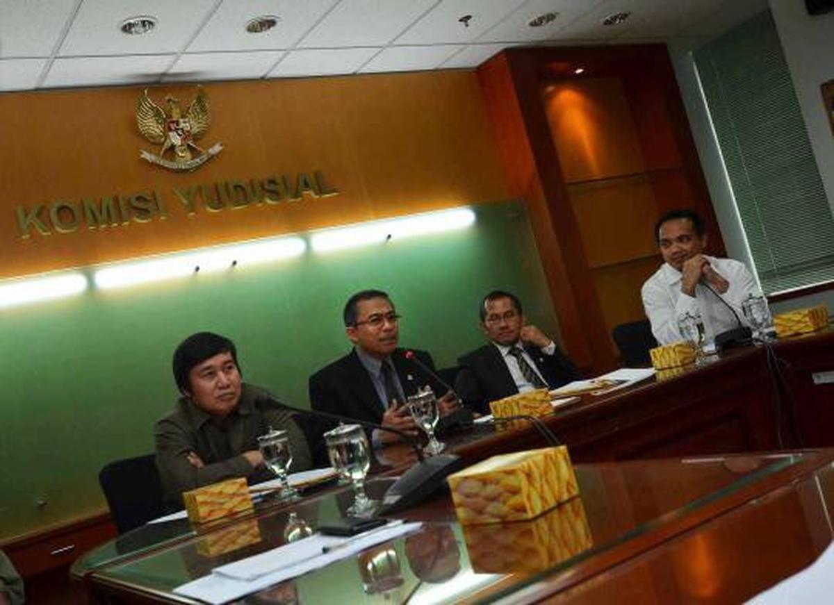 KY bahas hakim mogok