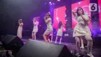 Girlband V1RST saat tampil dalam acara KapanLagi Buka Bareng 2023 di Senayan Park, Jakarta, Sabtu (1/4/2023).(Liputan6.com/Faizal Fanani)