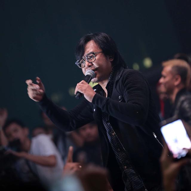 Terjawab Lirik Misterius Kamulah Satu Satunya Milik Dewa 19 News Entertainment Fimela Com