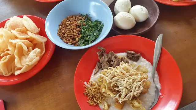 Bubur Ayam Mang H Oyo Pusat (Foto: Google Maps/Kurnia Ayuningtias)