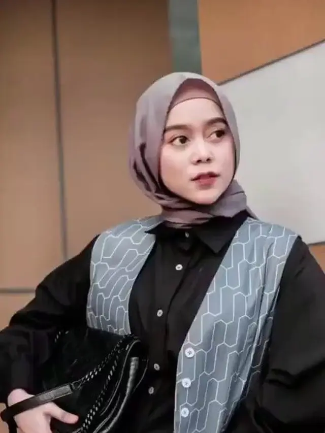 Lesti Kejora dan gaya berbusana (Instagram/lestykejora)