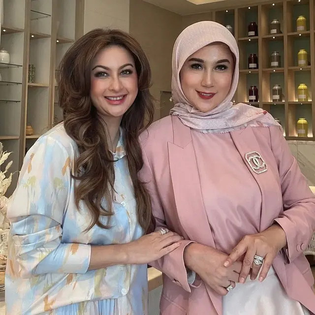 Diana Pungky dan Marini Zumarnis (Foto: Instagram/@marinizumarnisreal)