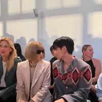Intip pesona V BTS yang memikat di Celine Spring 2026 (@thv)