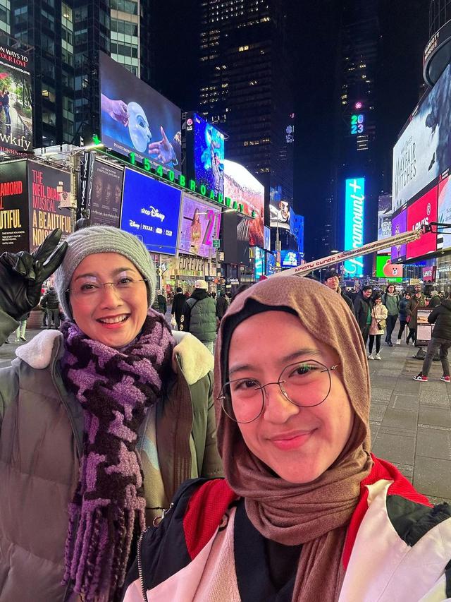 Desy Ratnasari dan Nasywa Nathania Hamzah