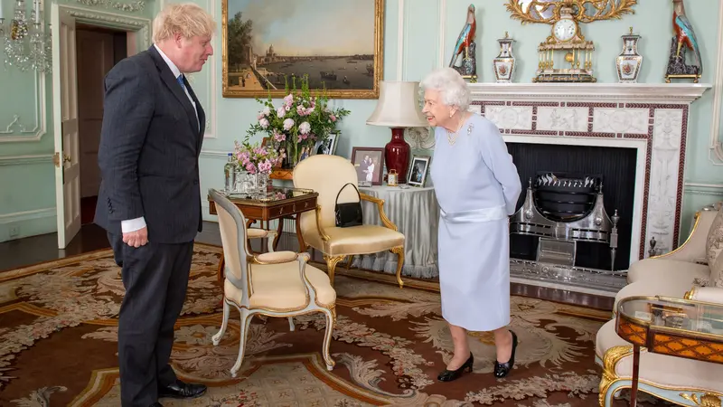 Ratu Elizabeth II dan Boris Johnson