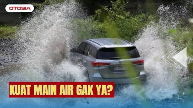 Mobilisasi yang dilakukan saat mudik ternyata enggak semuanya bisa mendapatkan jalan aspal yang mulus. Ada kalanya pemudik harus melewati jalan yang yang estrem dan penuh rintangan.