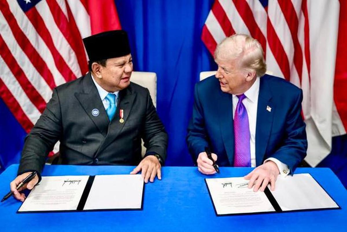 Seskab Teddy: Prabowo Satu-satunya Kepala Negara yang Bilateral dengan Trump Saat BoP