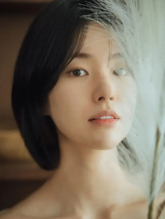 Hayoung sendiri merupakan aktris yang sudah cukup berpengalaman. [Instagram.com/havv_y]