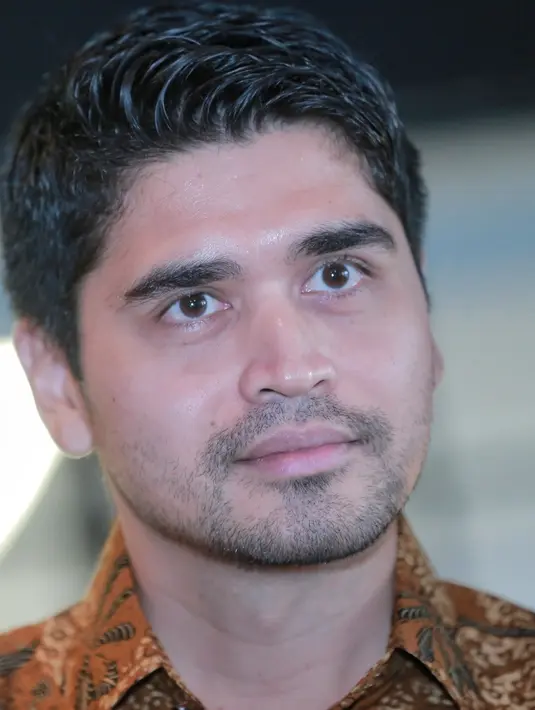 Rizky Hanggono dan istri meskipun sudah memiliki komitmen untuk memiliki dua anak saja, kabarnya tidak akan bertahan jika rezeki datang padanya, dan kembali dikaruniai seorang anak nantinya. (Adrian Putra/Bintang.com)