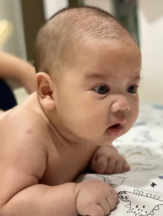 (Instagram/keeneatharrazka)