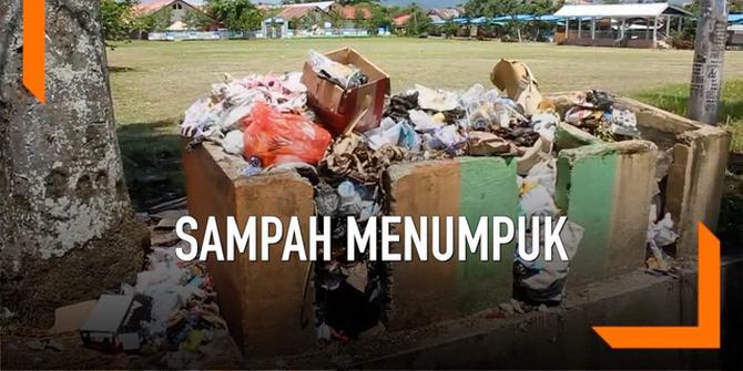 VIDEO: Petugas Belum Digaji, Sampah Menumpuk di Pinggir Jalan