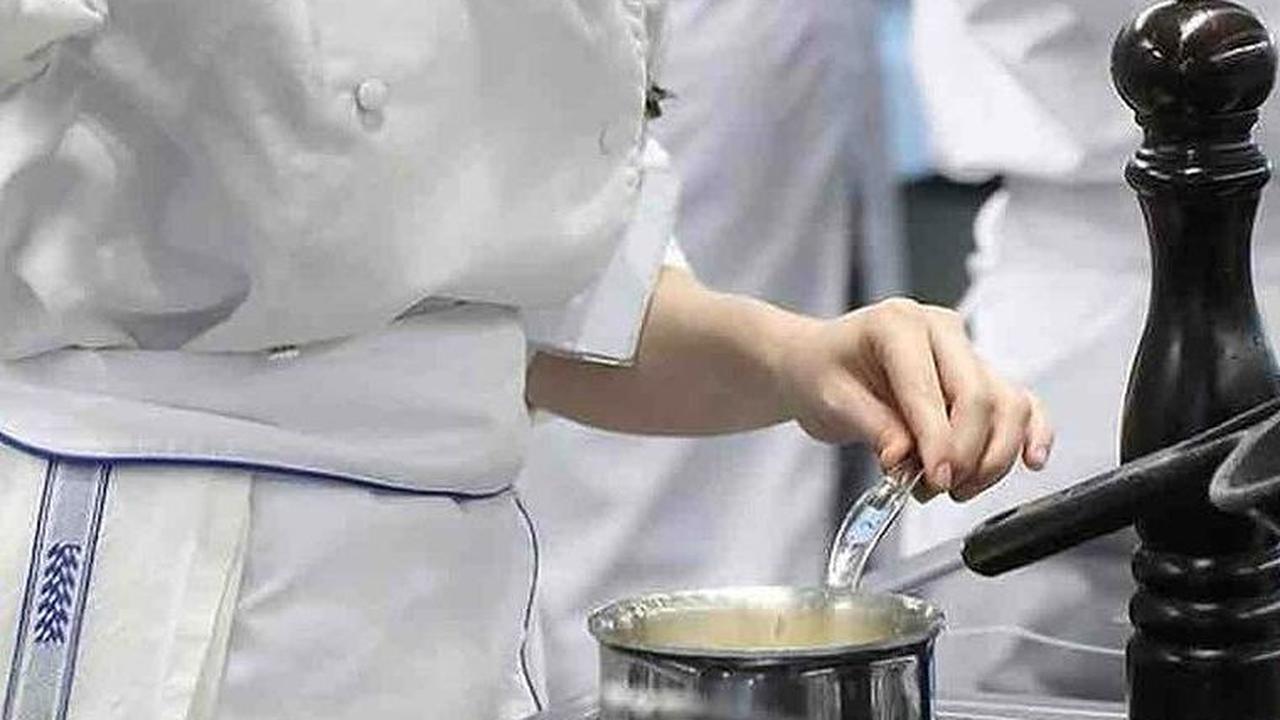 Bagi warga Indonesia, Le Cordon Bleu bukan hanya sekadar sekolah, tetapi juga pintu gerbang menuju dunia kuliner yang luas dan penuh prestise.