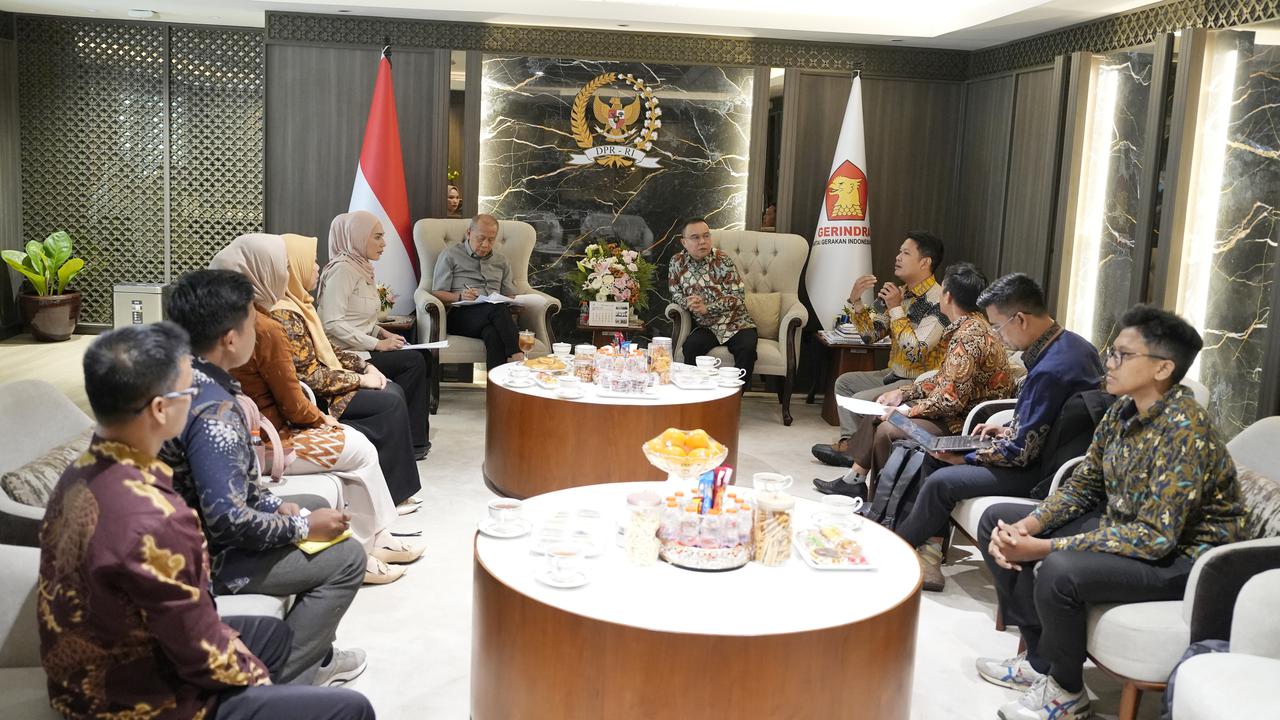 DPR Kawal Aspirasi Forum Guru, Dorong Kepastian Status Non-ASN