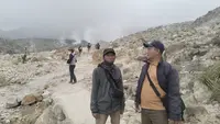 Jalur Pendakian Gunung Papandayan Kembali Dibuka
