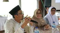 Wakil Bupati (Wabup) Garut Helmi Budiman, dalam pemaparan rapat kerja Ikatan Bidan Indonesia (IBI) beberapa waktu lalu. (Liputan6.com/Jayadi Supriadin)