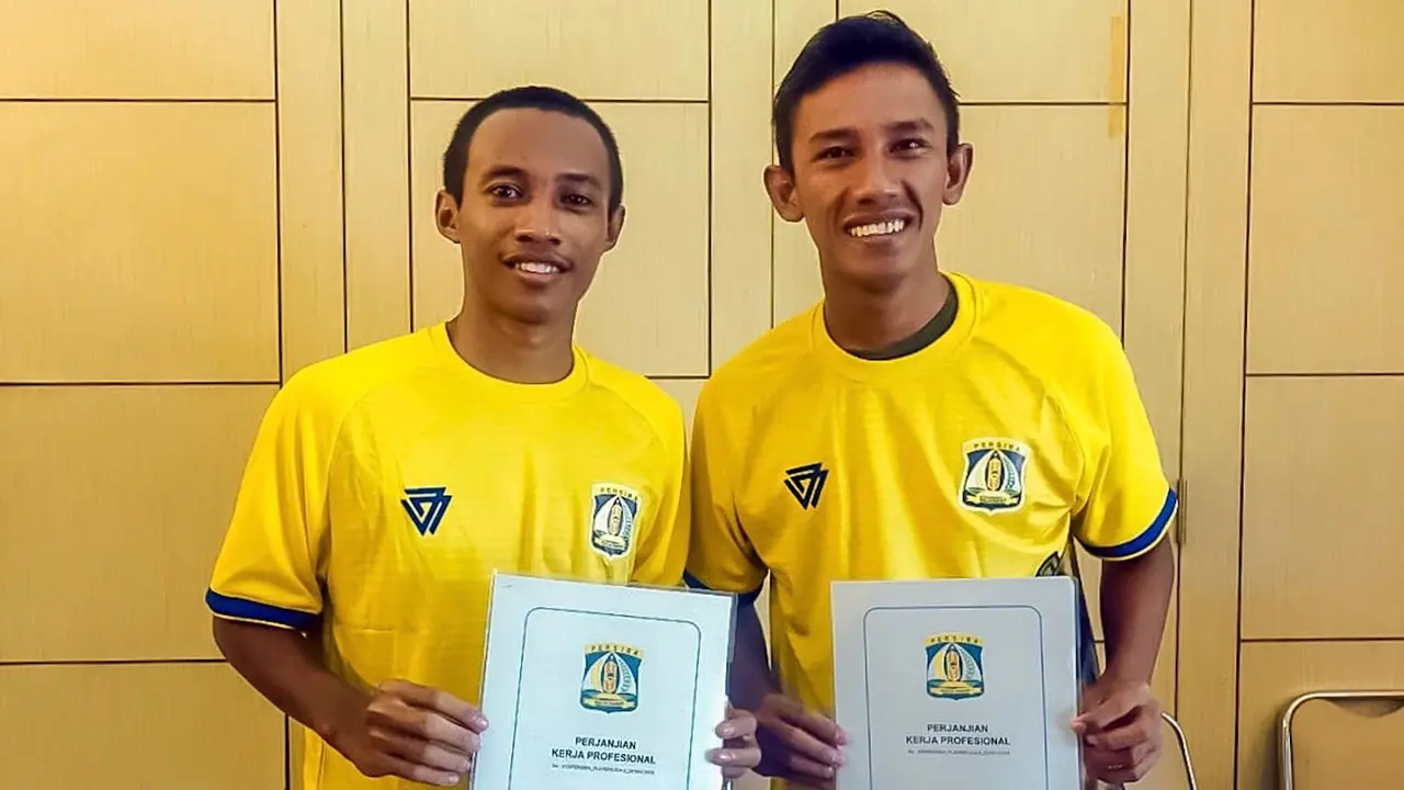 Irvan Febrianto dan Adam Maulana