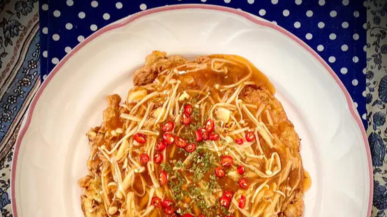 Ilustrasi Fuyunghai Ayam Jamur Enoki