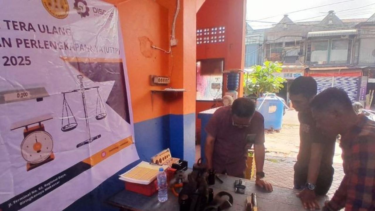 Cegah Kecurangan! Disdag Makassar Gencar Lakukan Tera Ulang Alat Ukur Pedagang di Pasar Tradisional