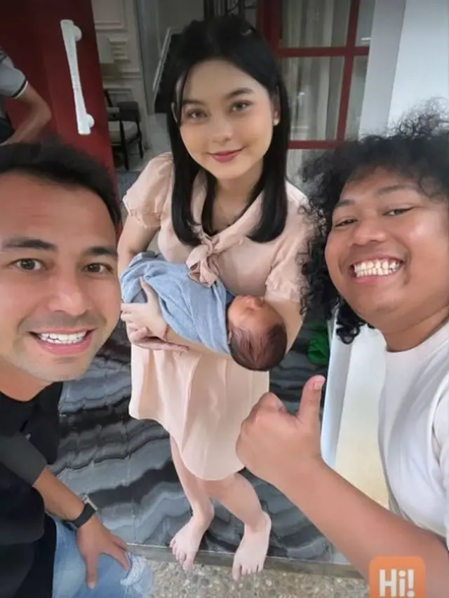 Marshel Widianto dan Cesen dijenguk Raffi Ahmad (Instagram/ceseniy)