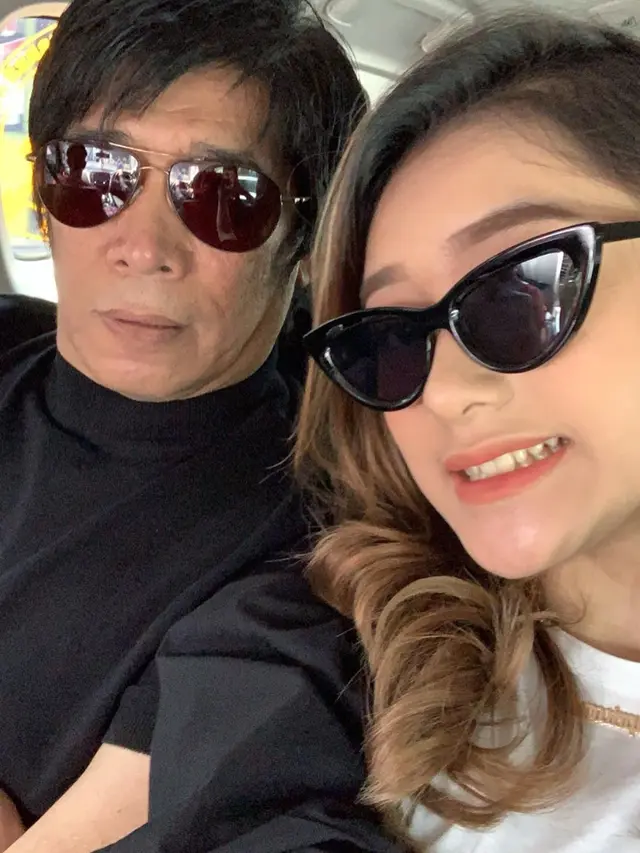 7 Potret Kebersamaan Parto Patrio dan Amanda Caesa, Selalu Kompak
