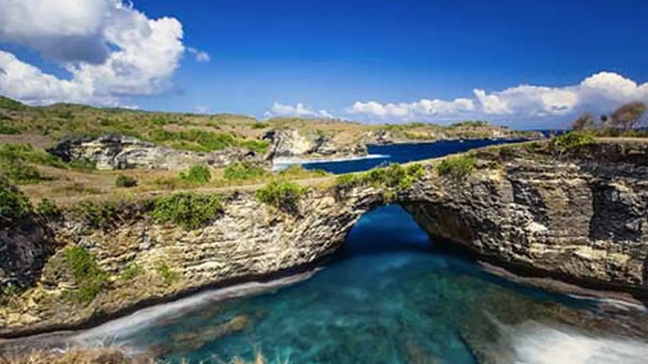 Pemerintah Terus Genjot Pariwisata Nusa Penida Bali