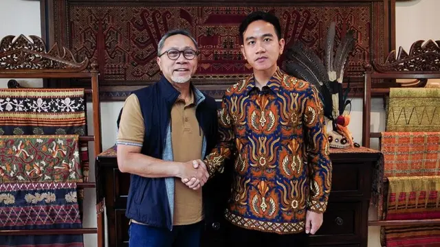 Wali Kota Surakarta Gibran bertemu dengan Ketua Umum PAN Zulkifli Hasan