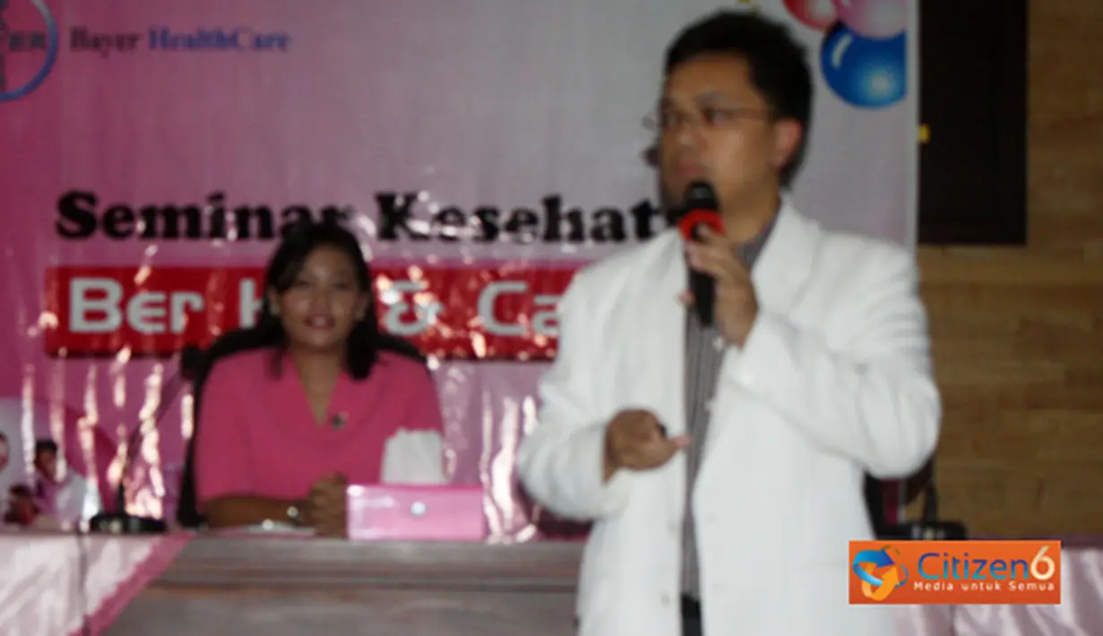 Citizen6, Kendal: Guna meningkatkan kesadaran akan manfaat dari program Keluarga BerencanaBhayangkari Polres Kendal mengadakan Seminar Kesehatan dengan tajuk "Ber-KB dan Cantik" pada, Rabu (18/4). (Pengirim: Aryo Widiyanto)