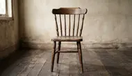 8 Ide Restorasi Kursi Kayu Tua yang Kusam agar Terlihat seperti Furnitur Vintage Mahal, Ternyata Sederhana