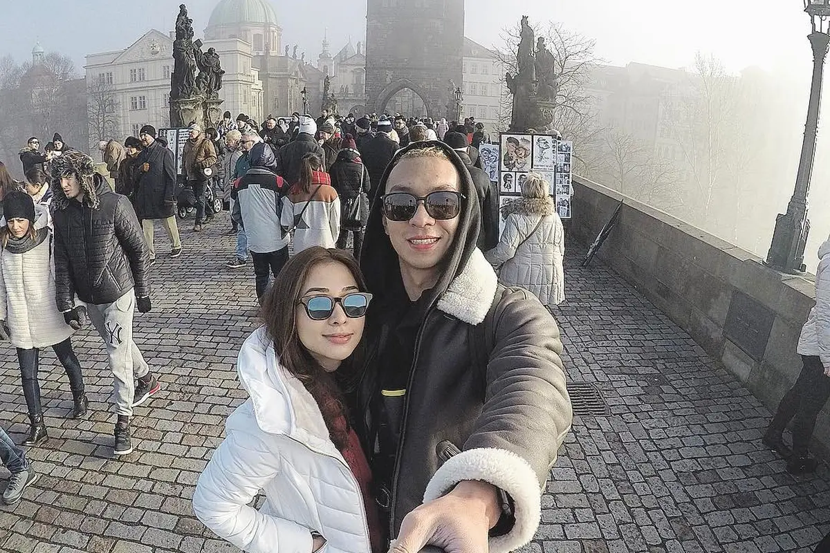 [Bintang] Nikita Willy dan Indra Priawan Djokosoetono