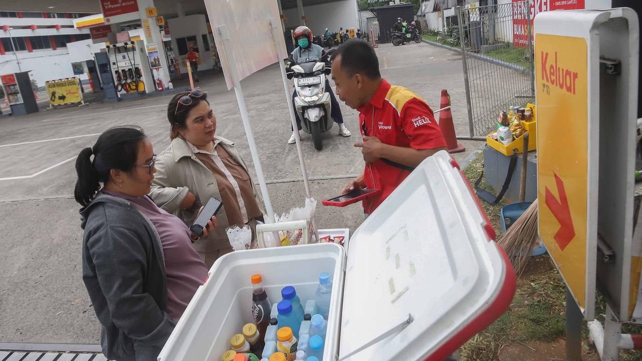 Istana Akhirnya Tanggapi Isu PHK di SPBU Shell Cs karena Kehabisan Stok Bensin, Mensesneg Bilang Begini