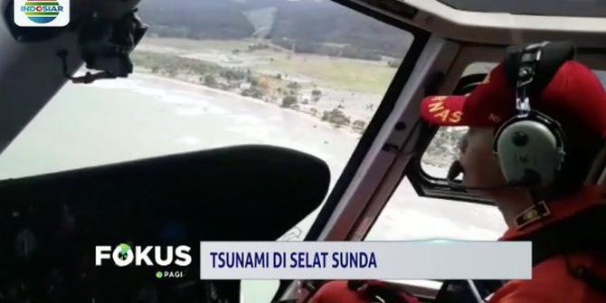 TNI AU Cari Korban Tsunami Selat Sunda dengan Helikopter