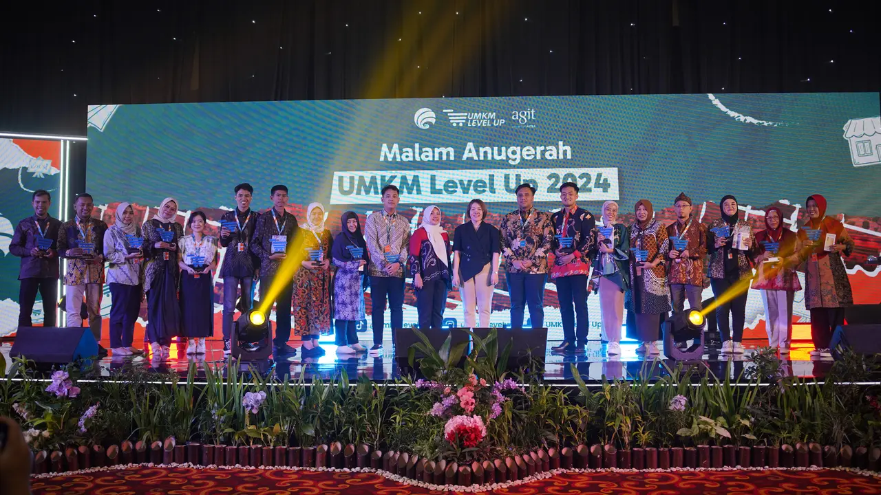 Pemerintah melalui Kementerian Komunikasi dan Digital menyelenggarakan acara Malam Anugerah UMKM Level Up 2024.