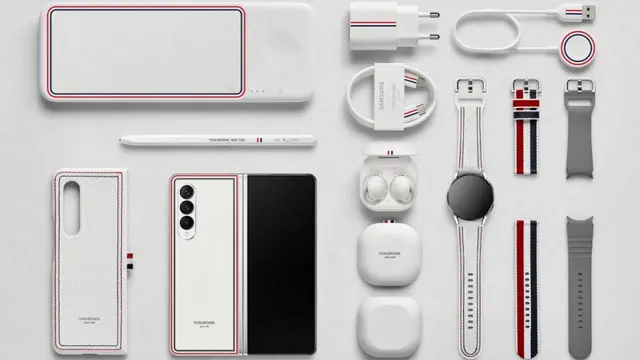 Galaxy Z Fold3 5G Thom Browne Edition