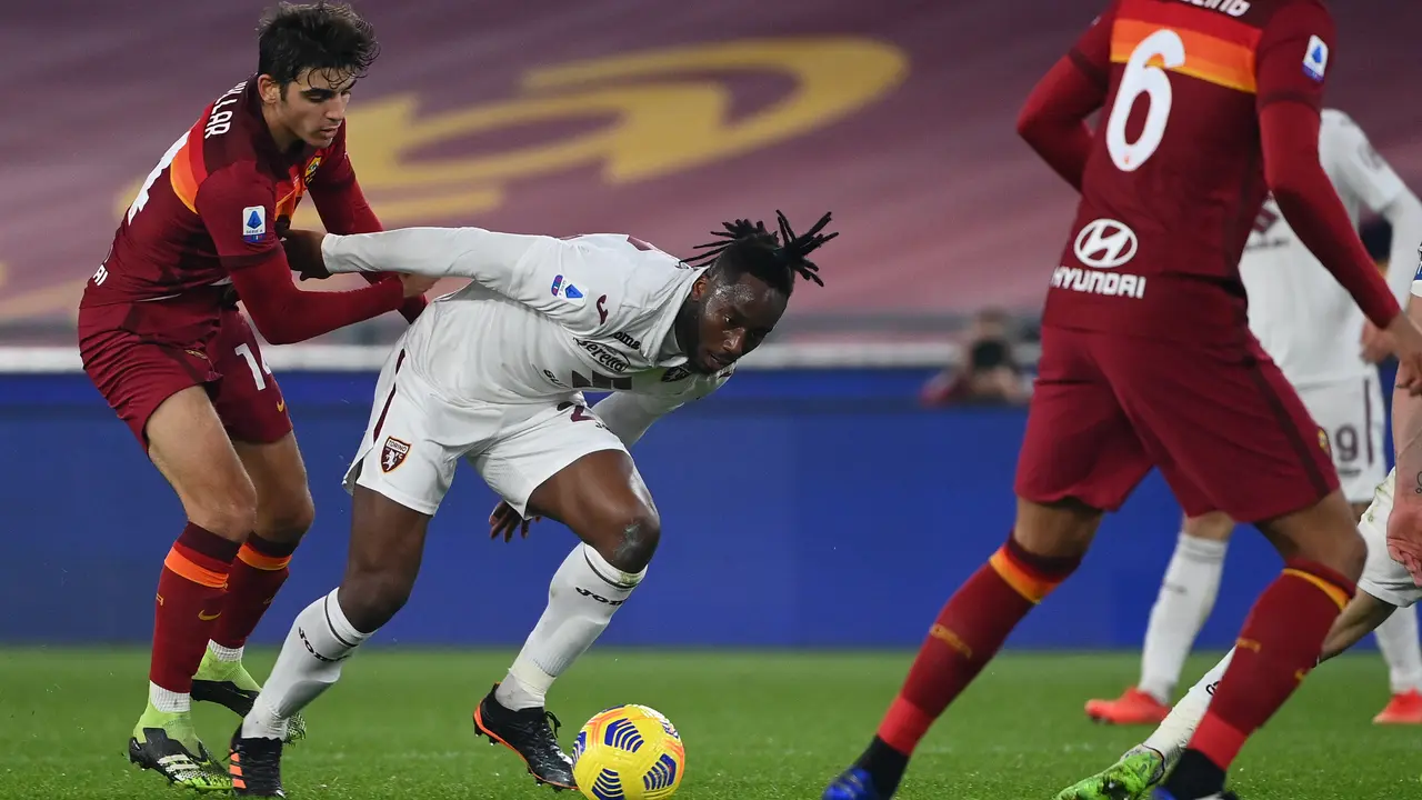 Bungkam Torino 3-1, AS Roma Sodok 4 Besar