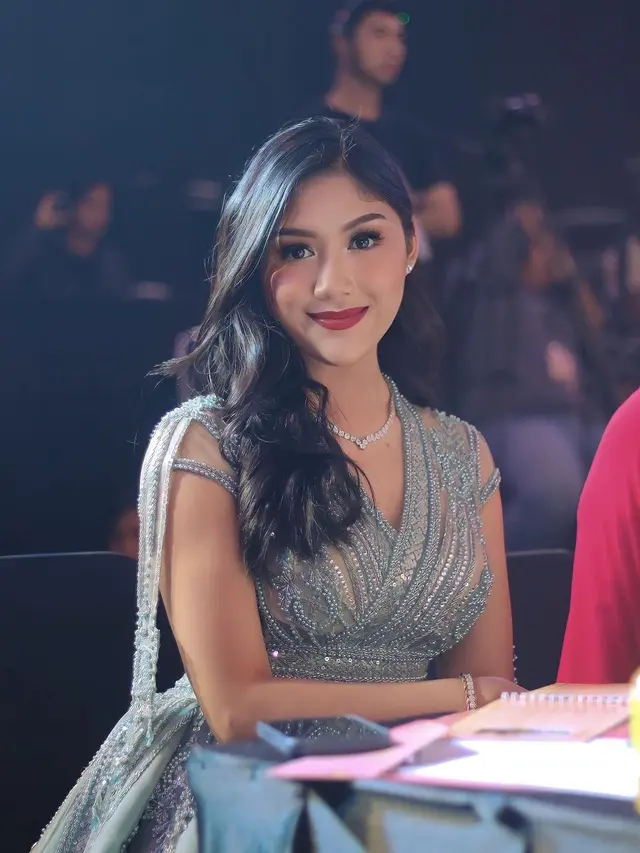 Bold Makeup Look Andalan Selvi Ananda, Kahiyang Ayu, dan Erina Gudono untuk Tampil Glamor